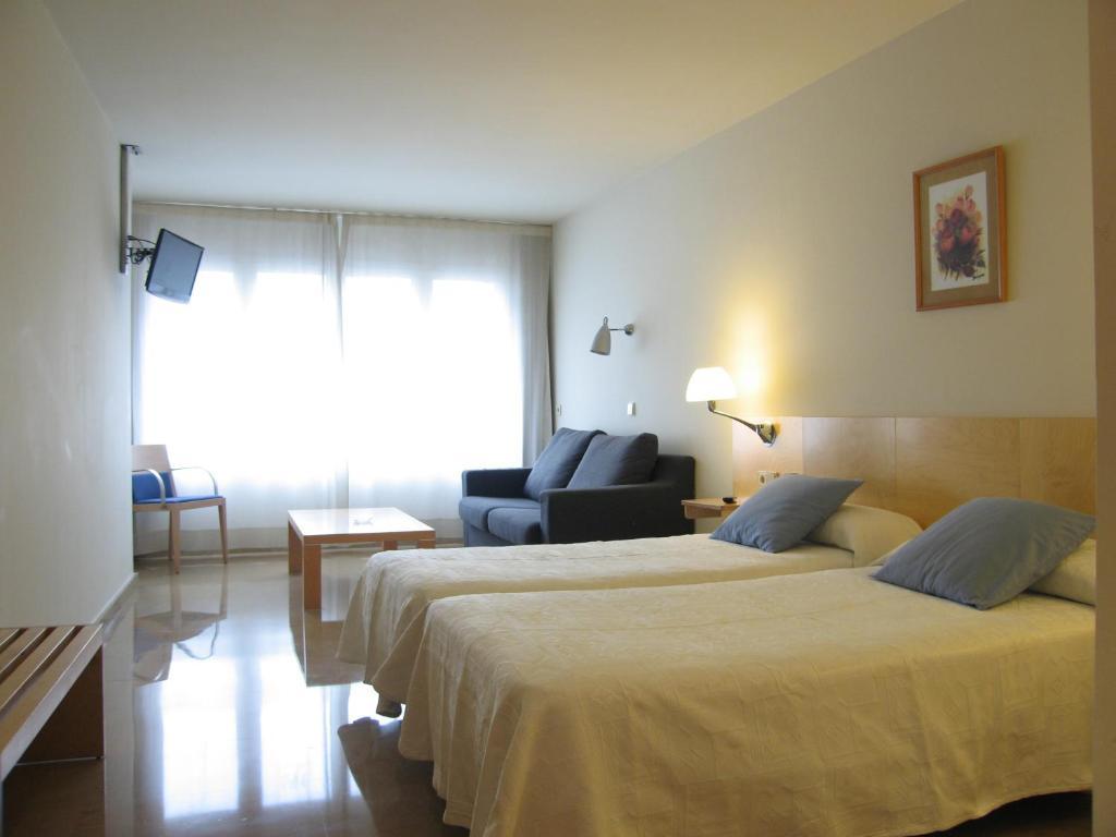 Hotel Rambla Figueres Chambre photo