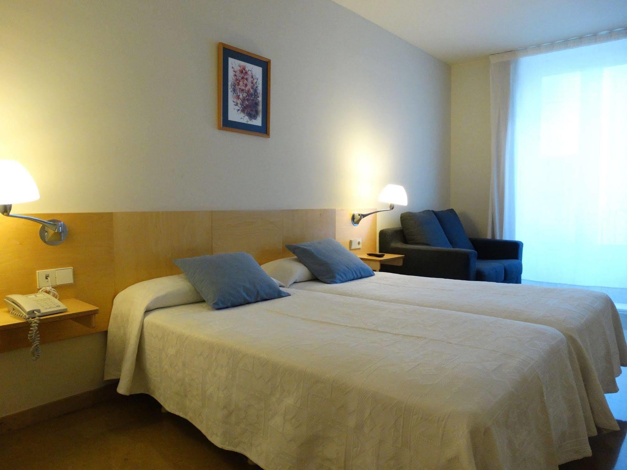 Hotel Rambla Figueres Extérieur photo