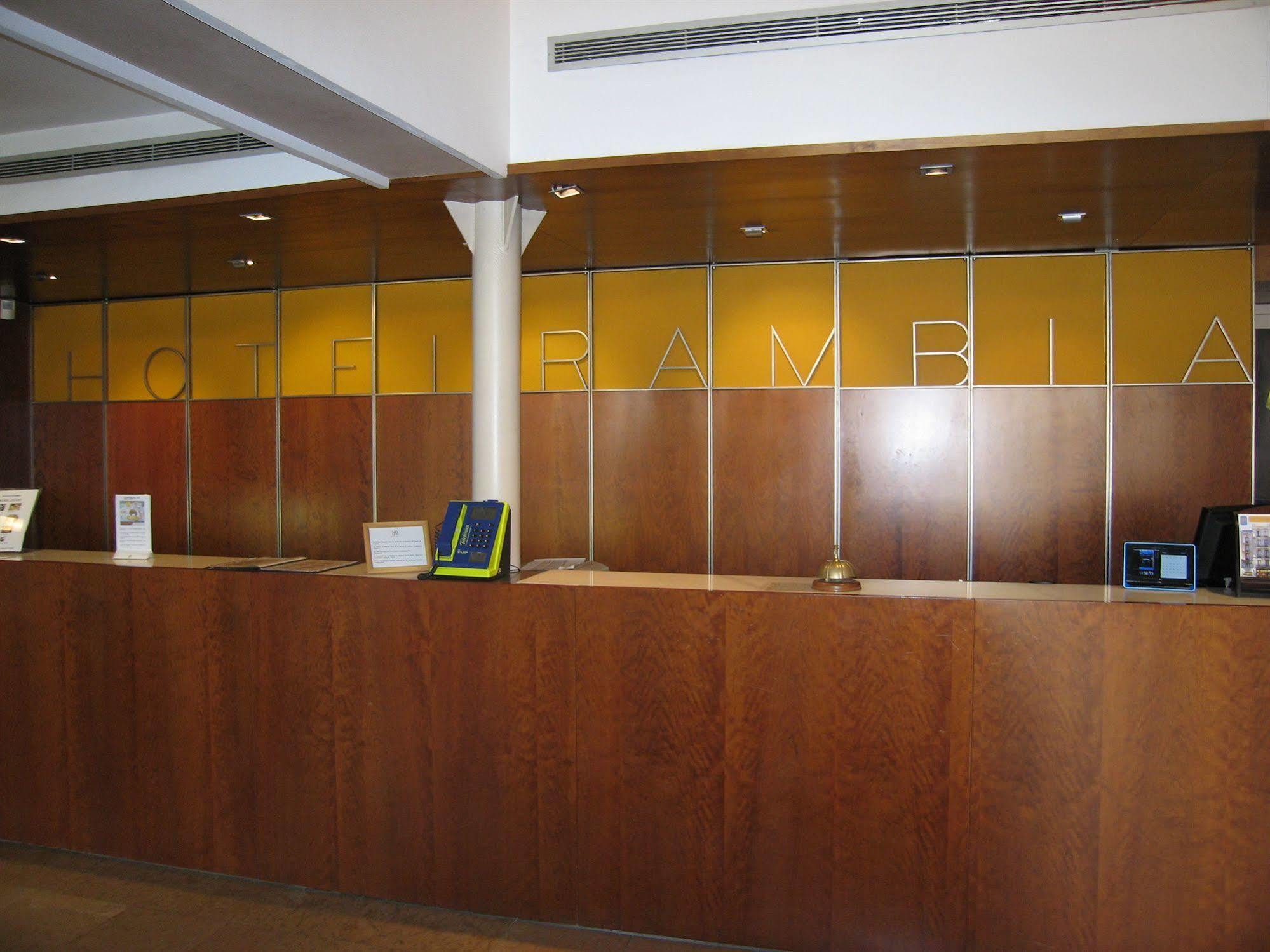 Hotel Rambla Figueres Extérieur photo