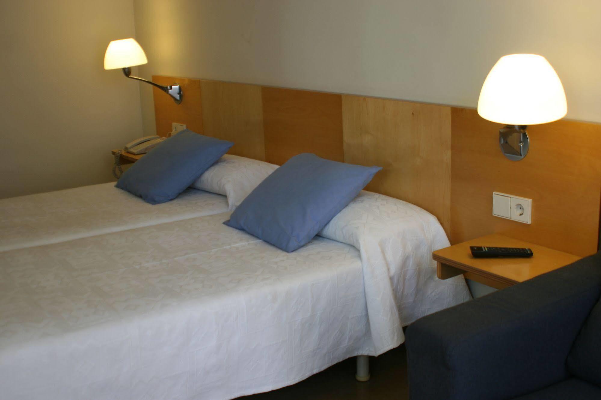 Hotel Rambla Figueres Extérieur photo