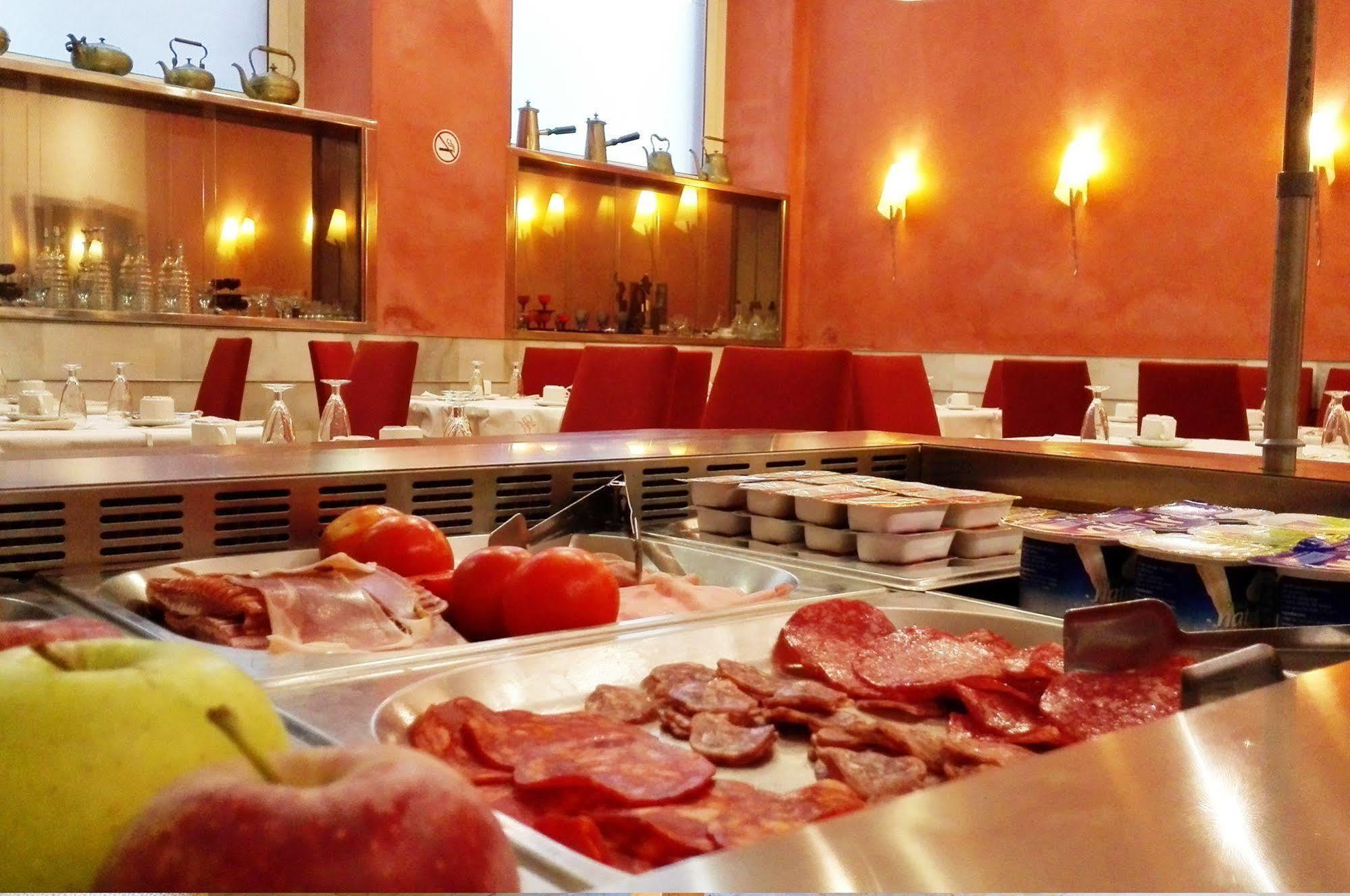Hotel Rambla Figueres Extérieur photo